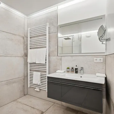 Апартаменты Haus Alte Schmiede Apt1